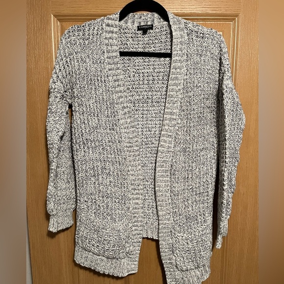 Express Gray Knit Cardigan - Picture 2 of 9